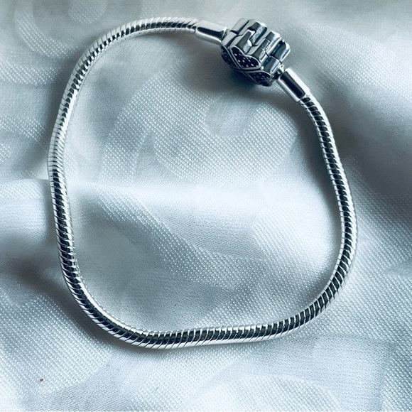 🍀 NWT Lucky Four Leaf Clover Charm Bangle Bracelet - Picture 8 of 11